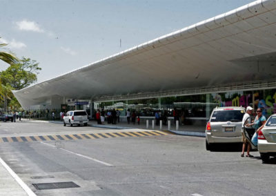 AEROPUERTO Y ADUANA CANCÚN